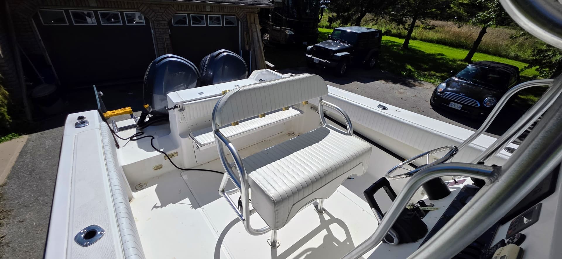 2005 Angler 2700 CC