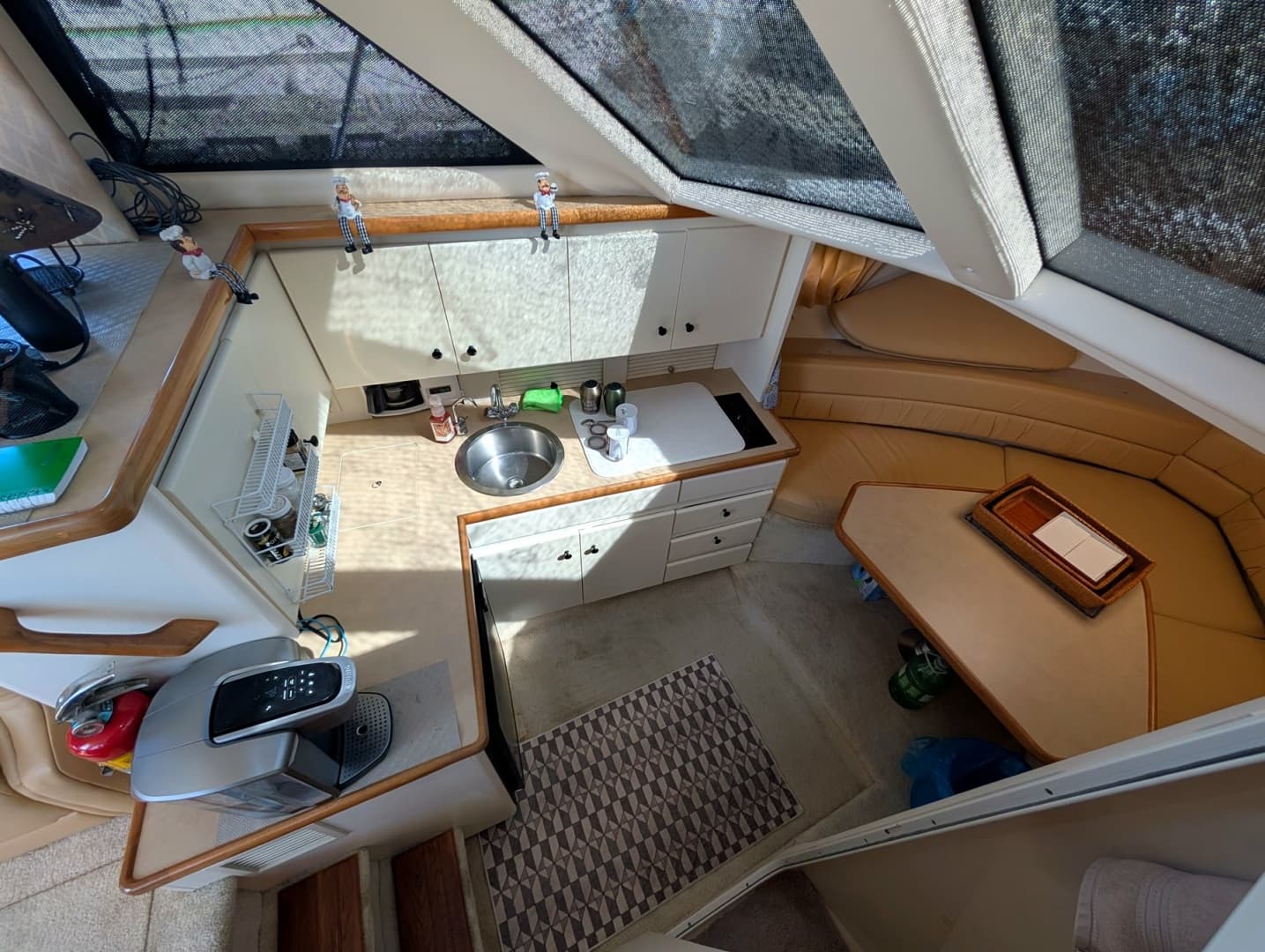 2001 Carver 326 Aft Cabin