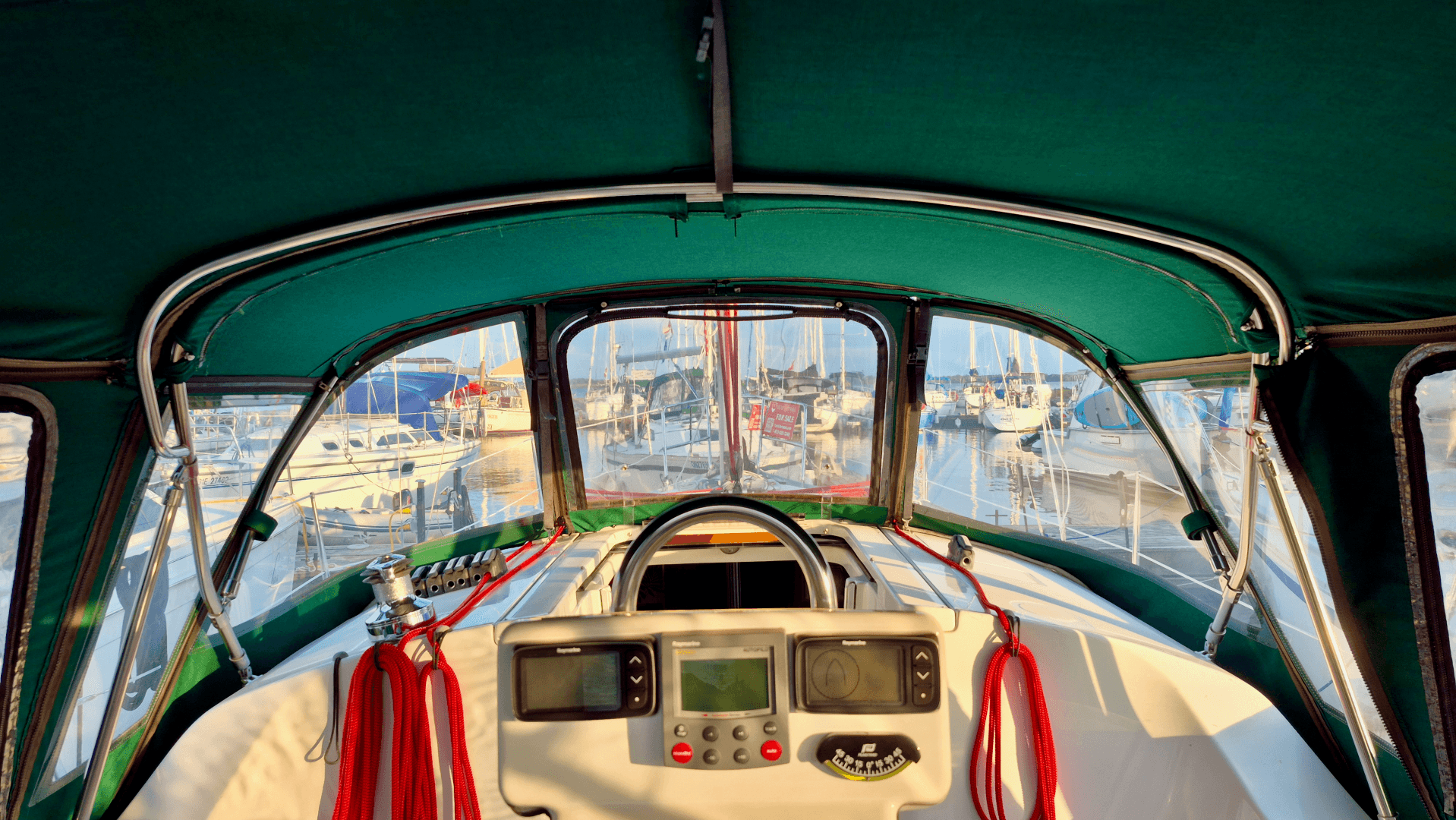 2005 Beneteau  323