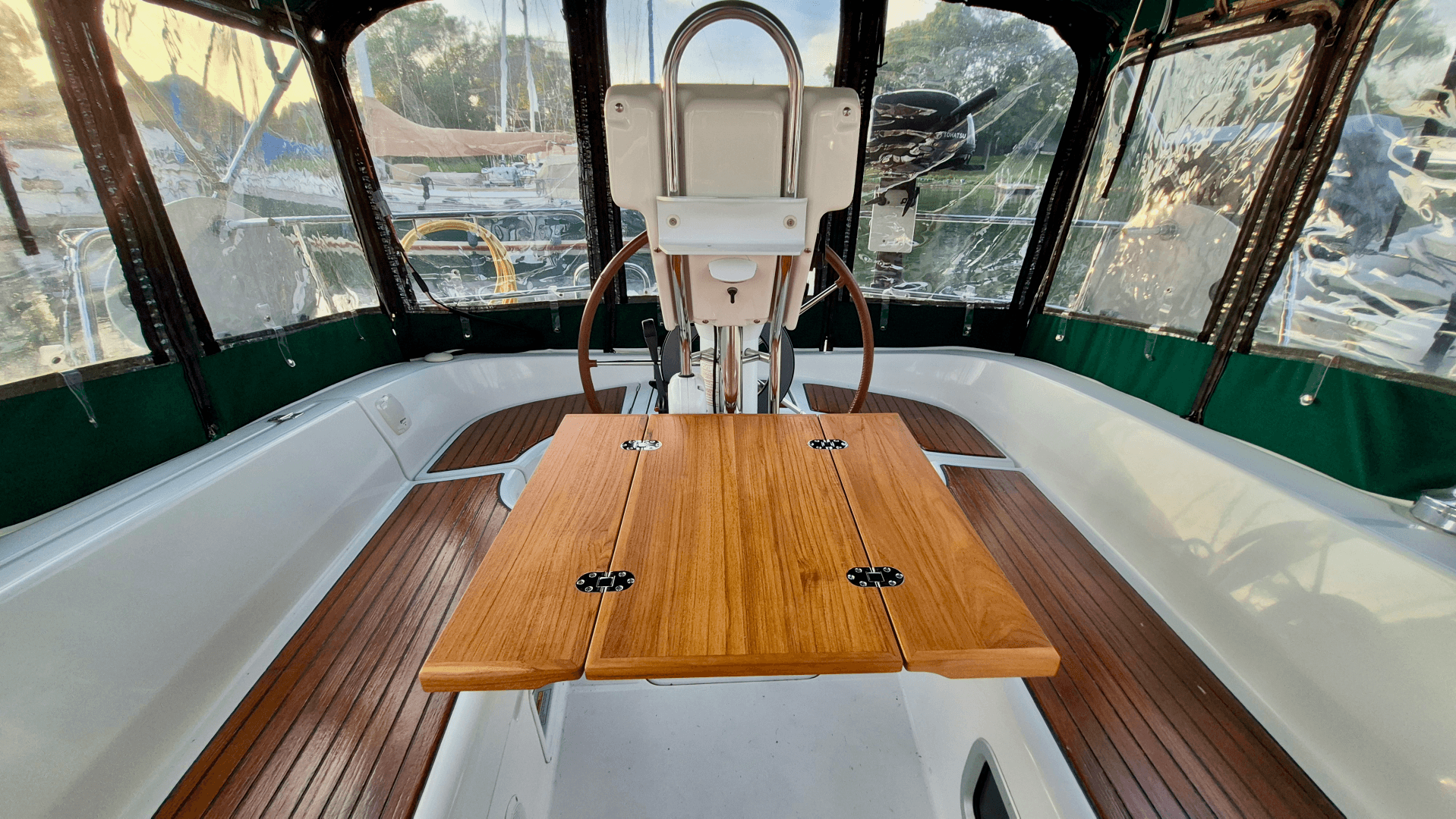 2005 Beneteau  323