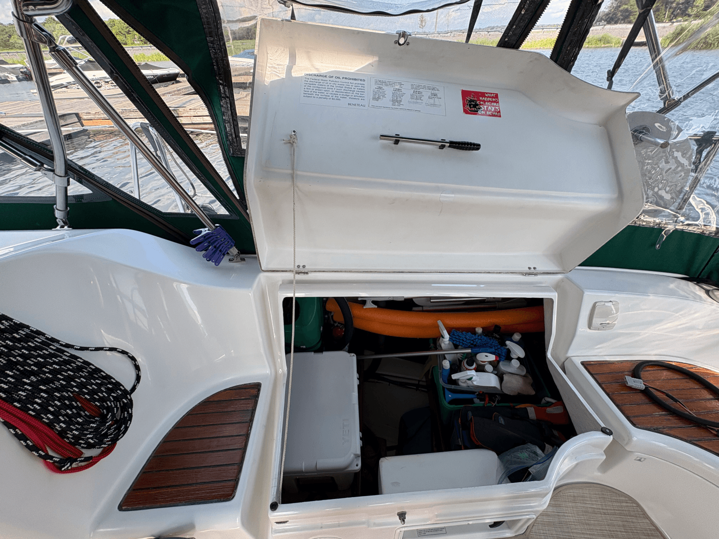 2005 Beneteau  323