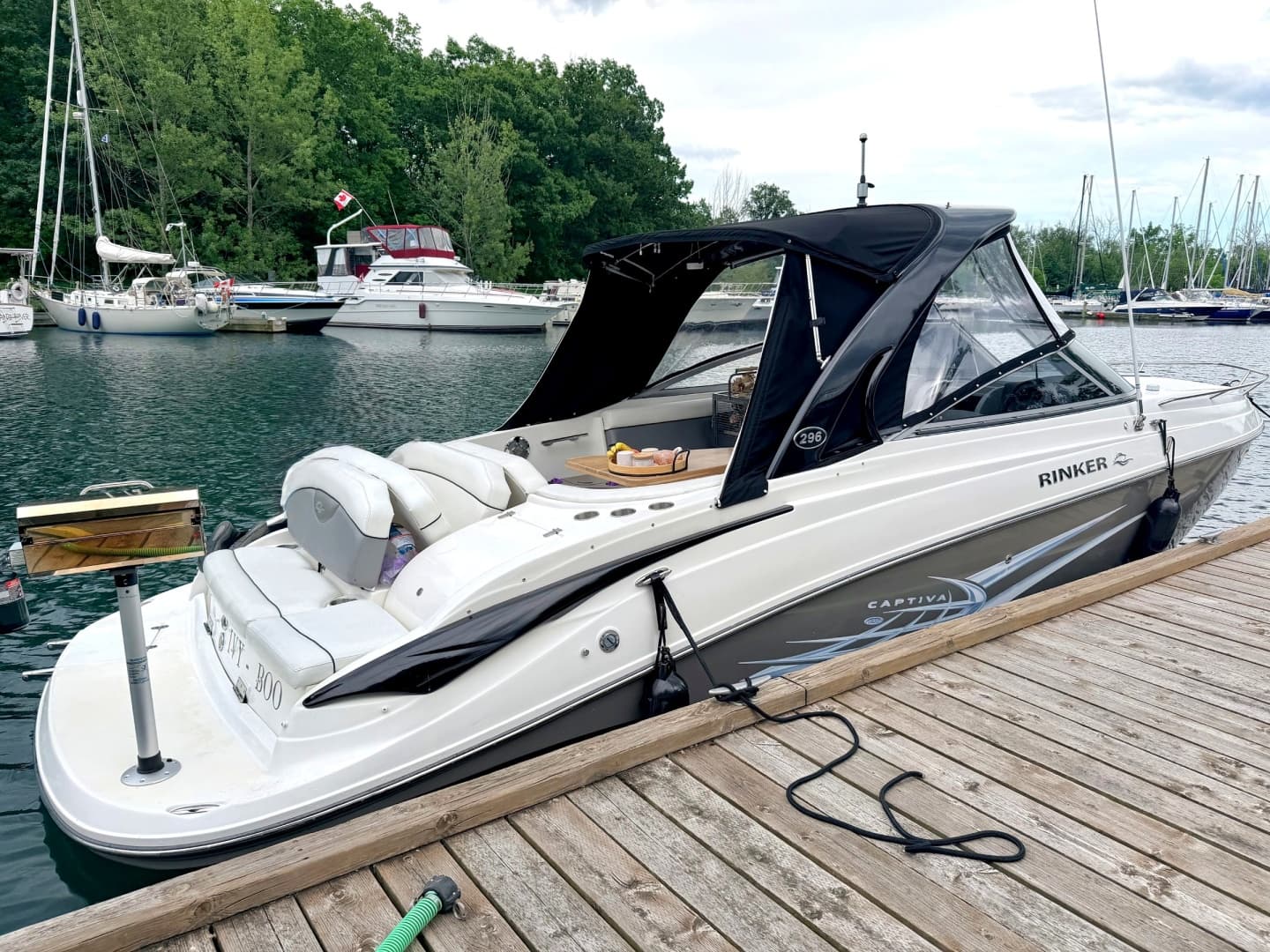 2011 Rinker 296 Captiva