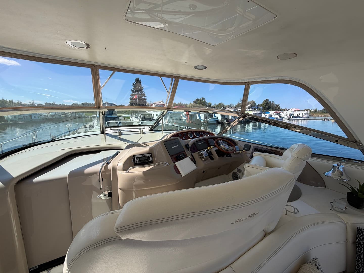 2000 Sea Ray 460 Sundancer