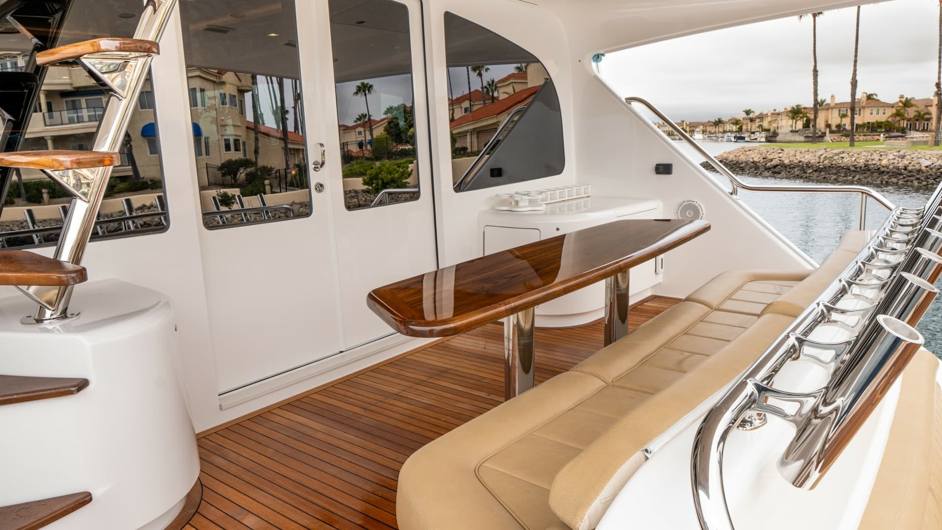 2020 Viking 92 Skybridge "After Midnight"