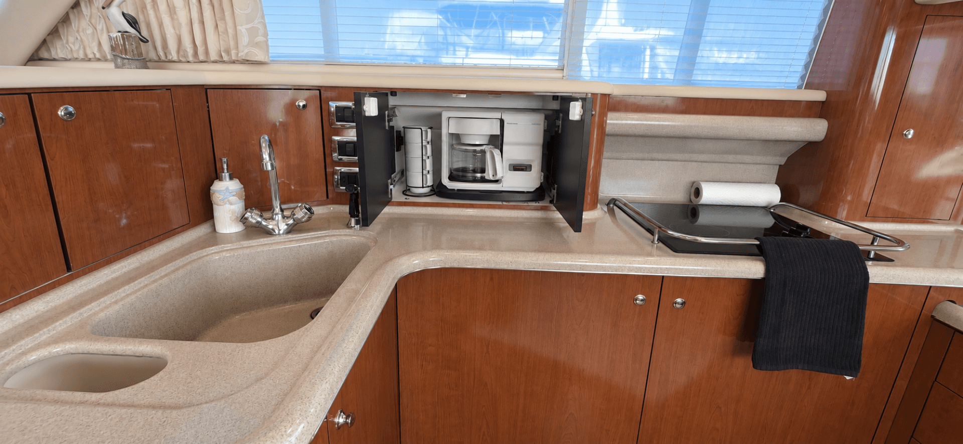 2003 Sea Ray 480 Sedan Bridge