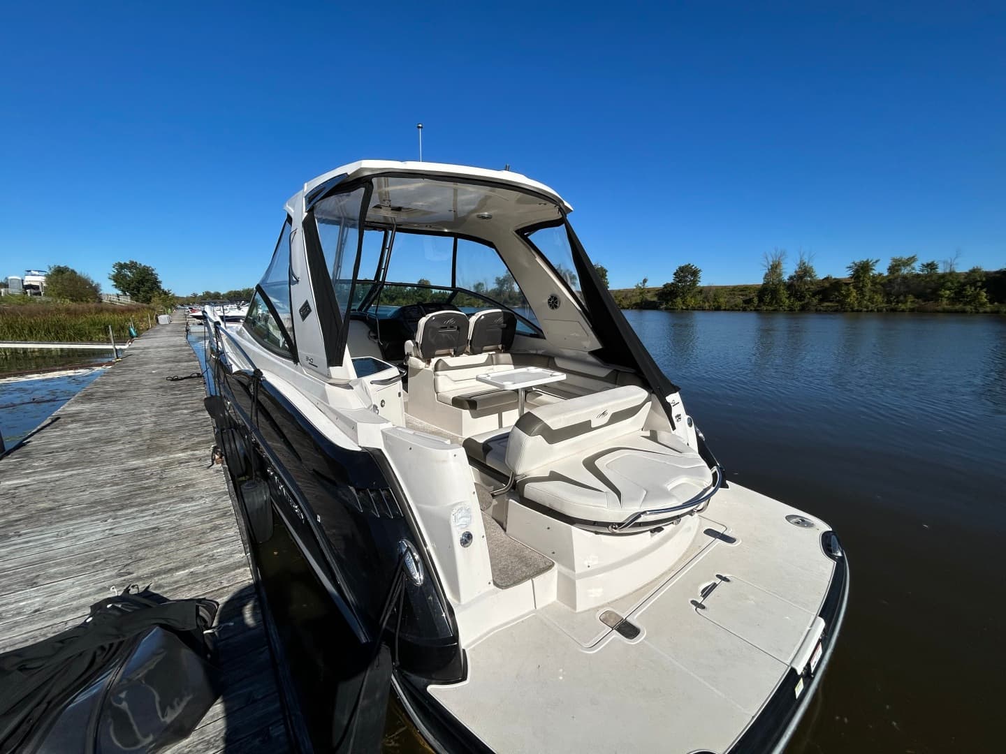 2013 Monterey  340 Sports Yacht