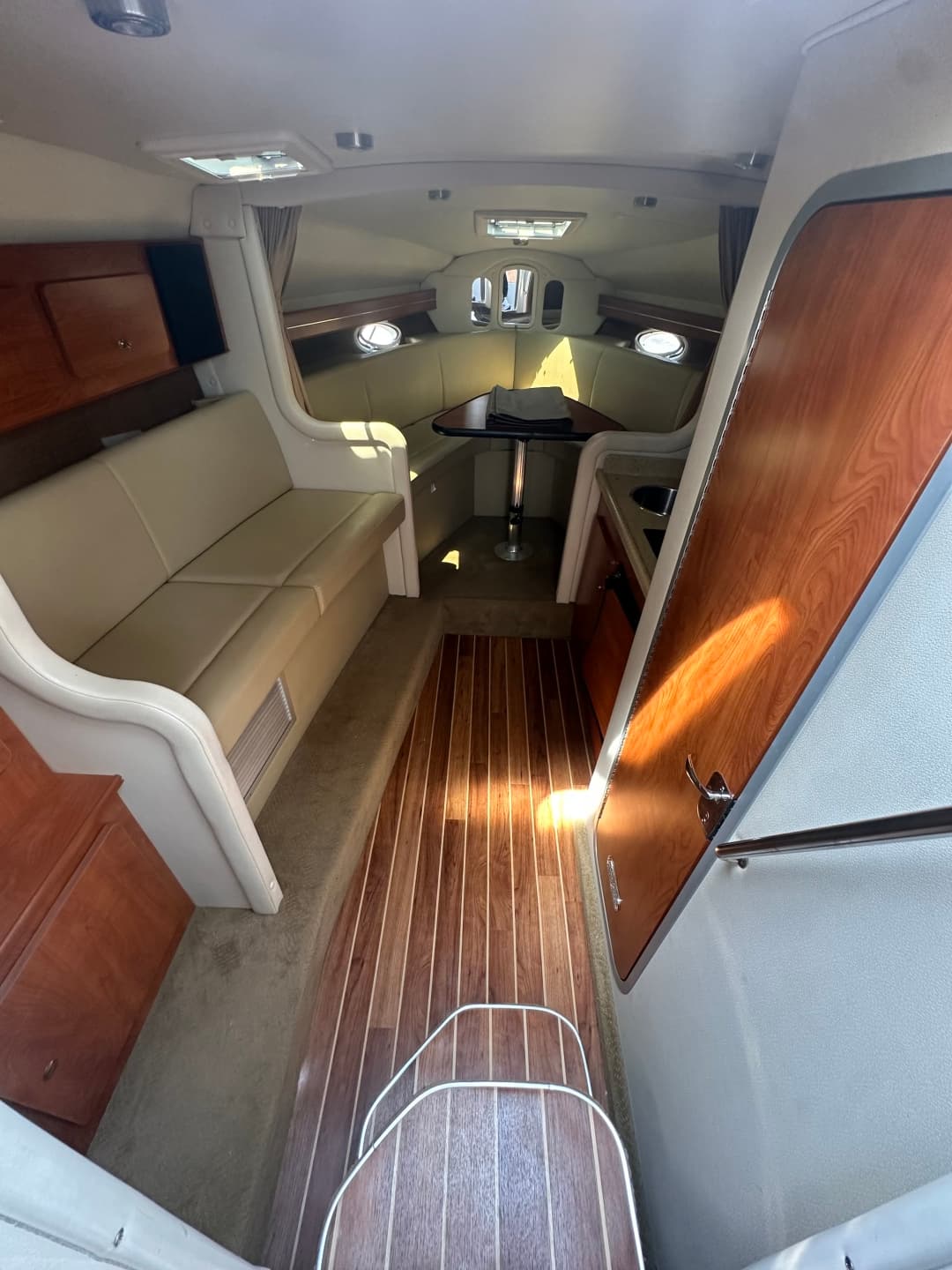 2006 Rinker 300 EC