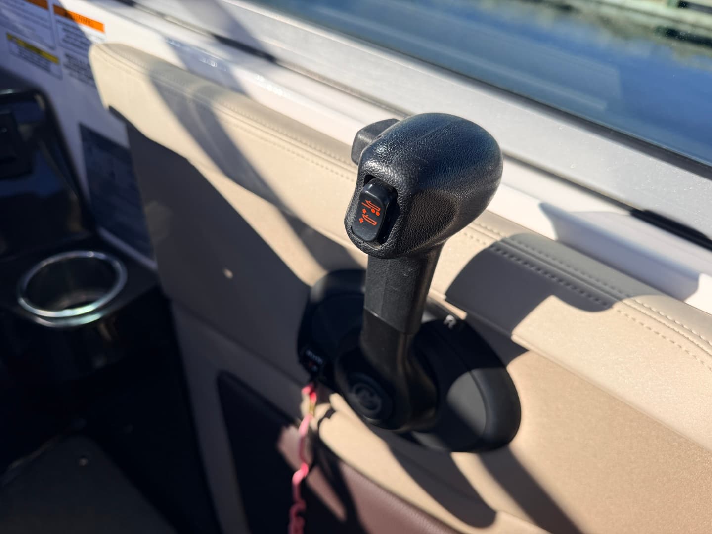 2014 Regal 28 Express