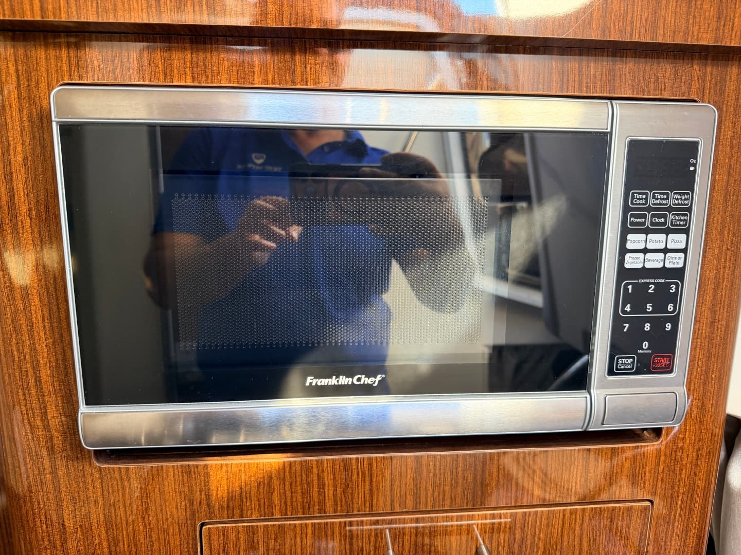 2014 Regal 28 Express