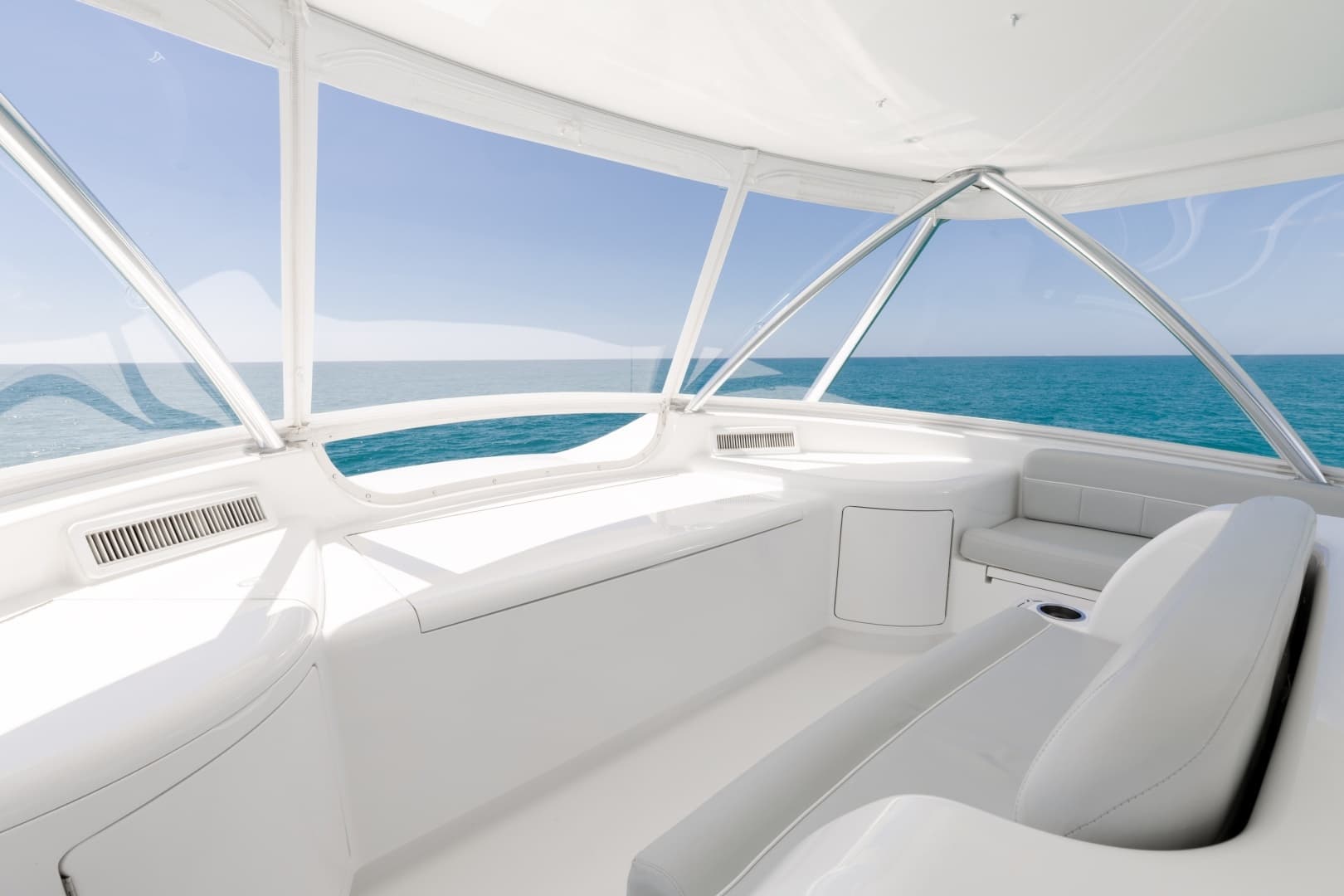 2023 Viking 72 Convertible- TEAM SUPREME- Helm Seating