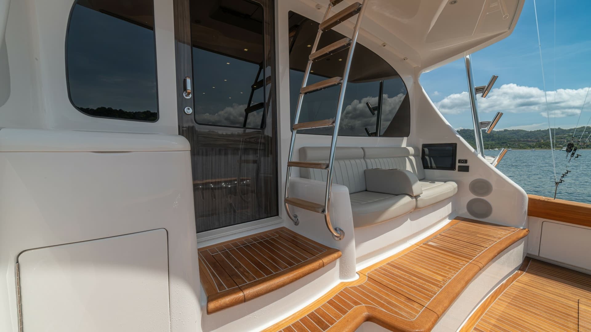 Cockpit Entry and Seating Area