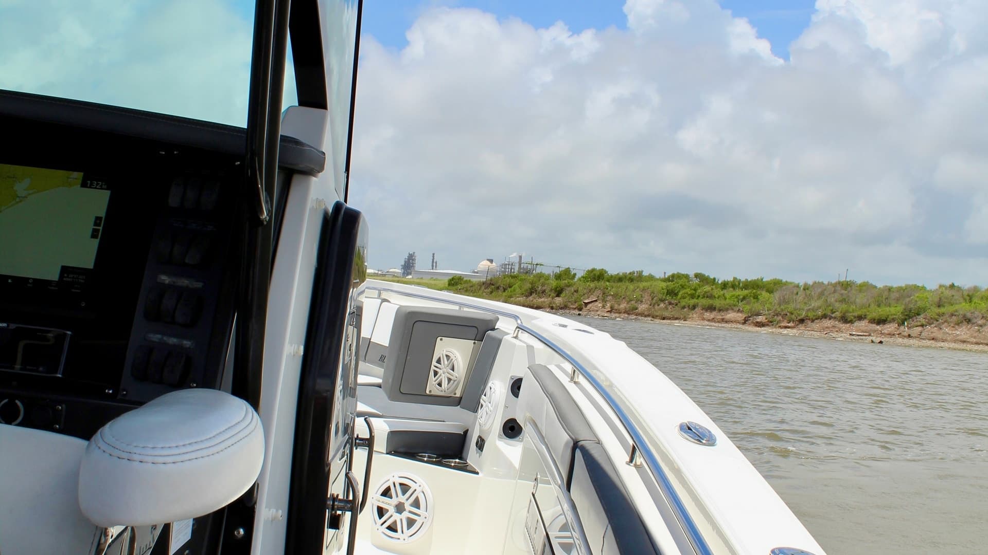 Starboard Side with Helm View
