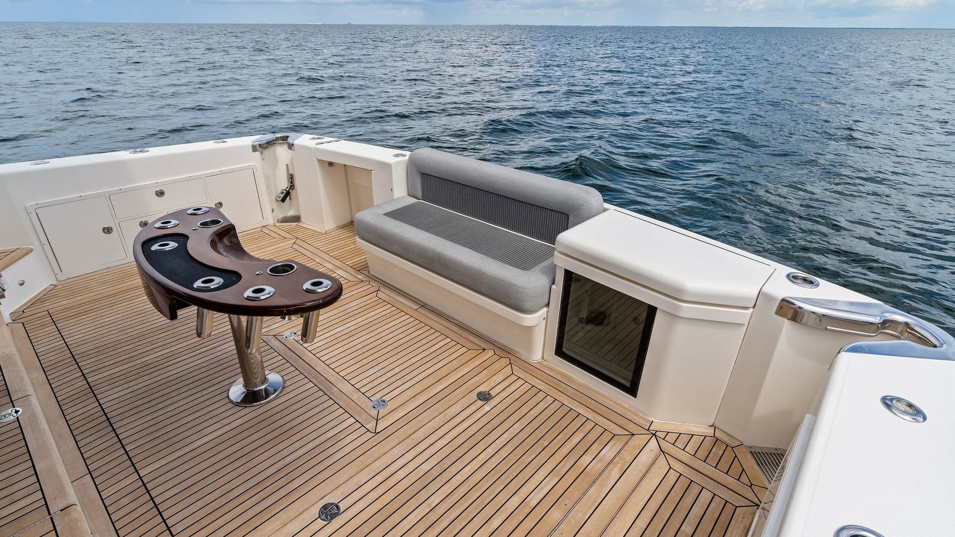 Spacious Aft Deck with Seating