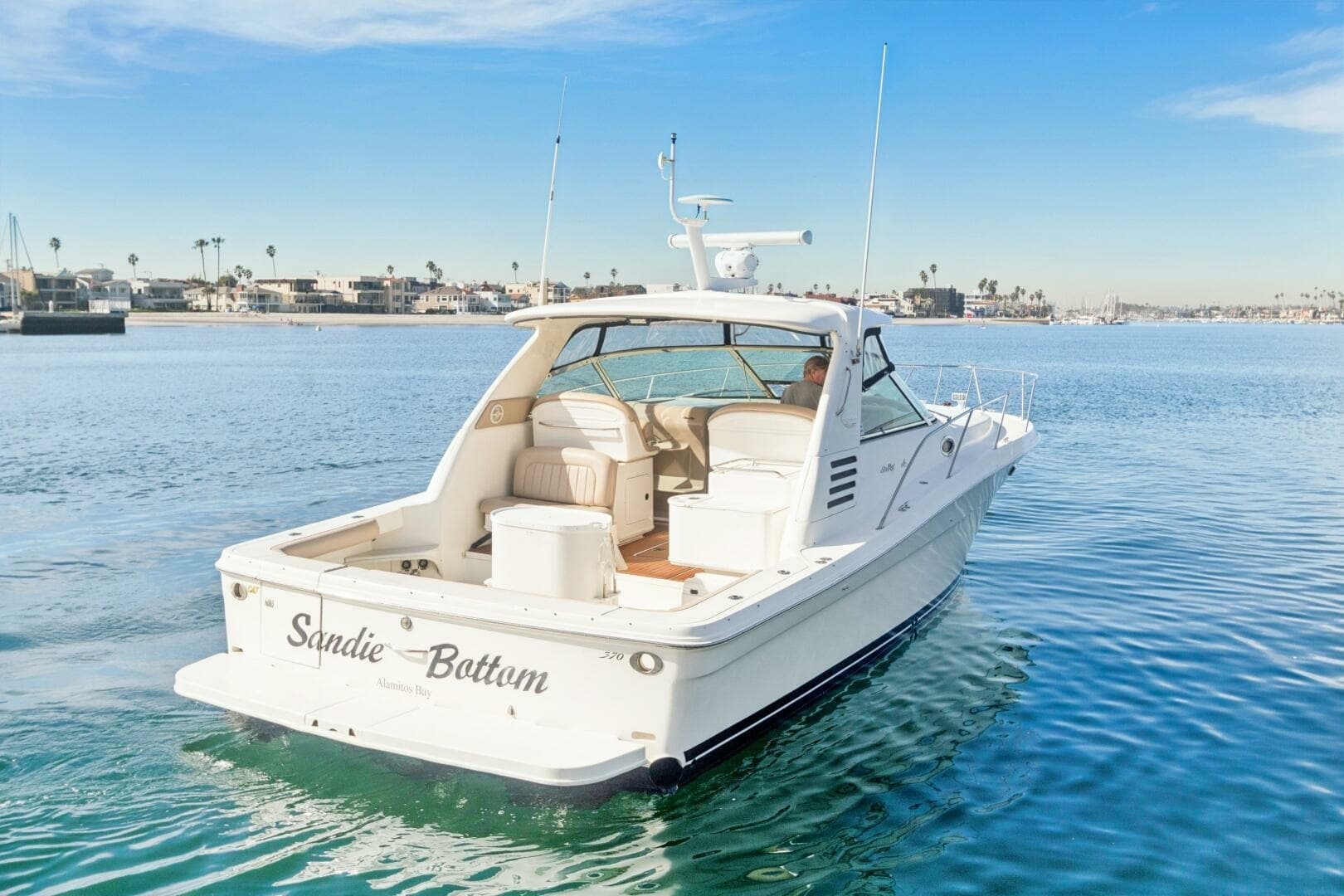 2000 Sea Ray 370 Express Cruiser