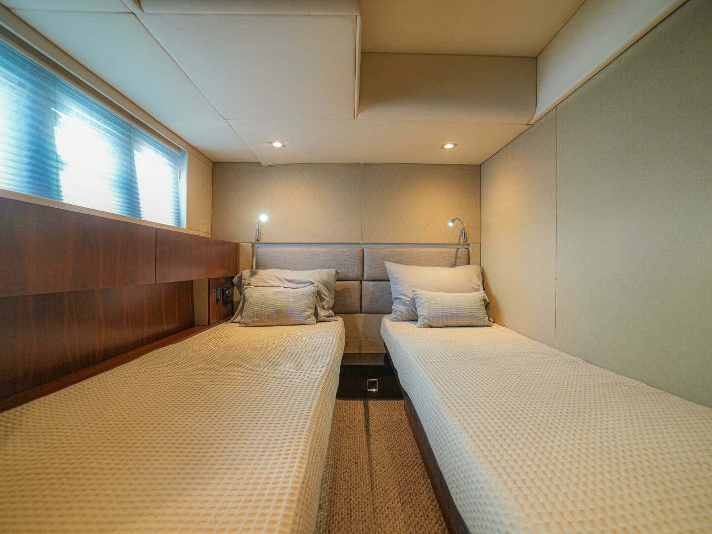 50  Fairline 2014 Cruiser "YOLO"