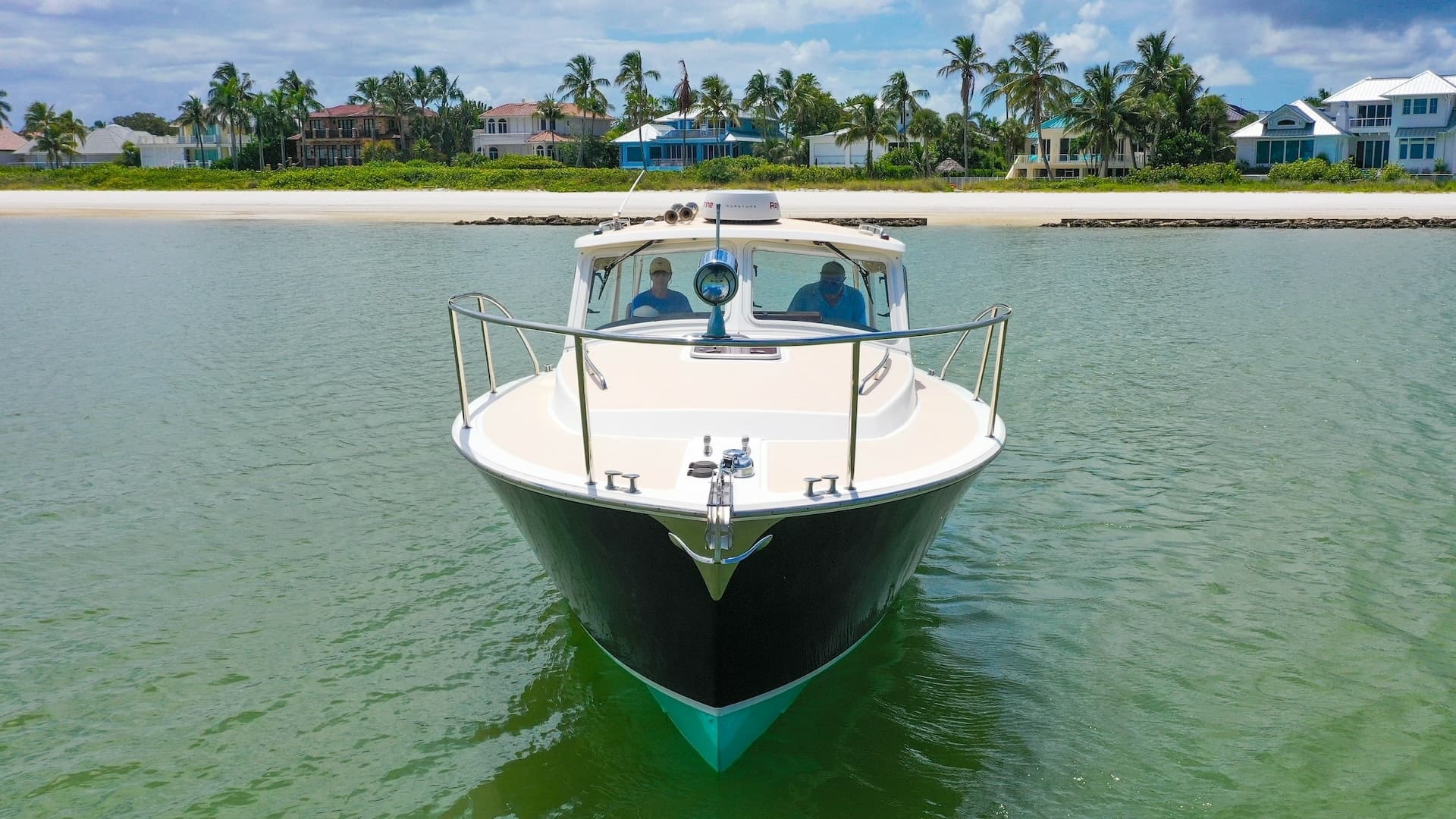 Bow View of MJM 29z