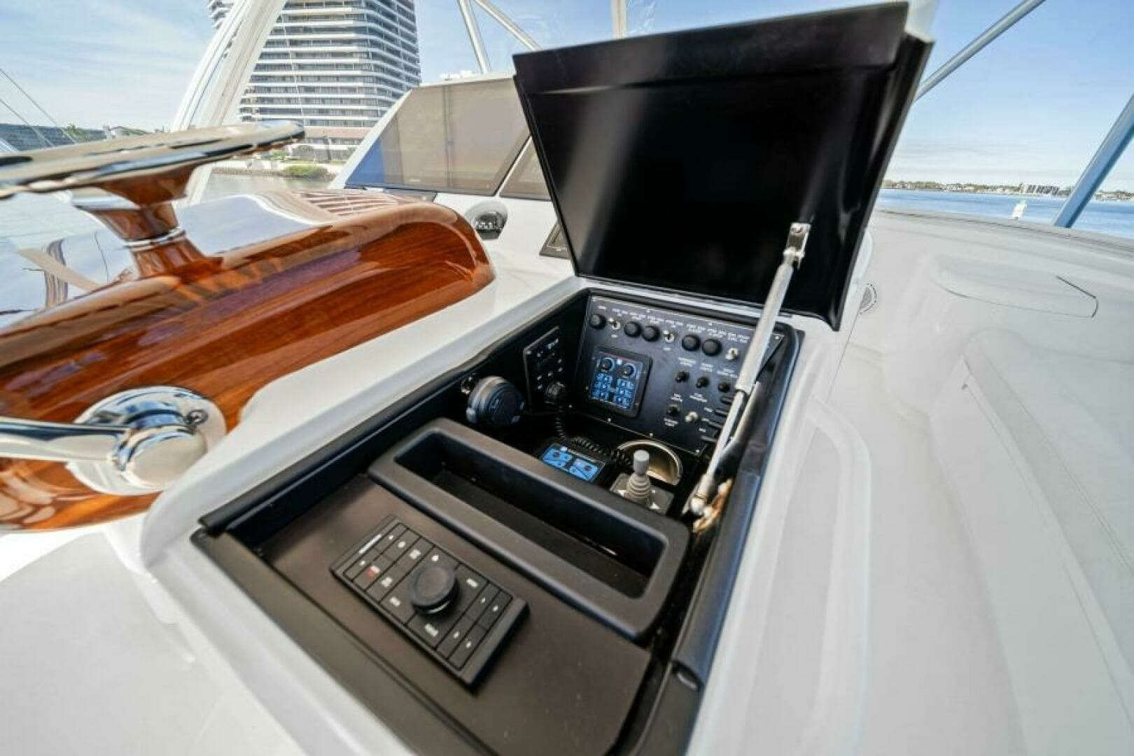 2016 Viking 55 Convertible DONE PICKIN