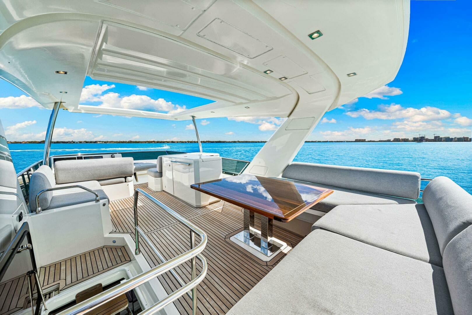 2019 Prestige 630 Flybridge - Flybridge Seating 