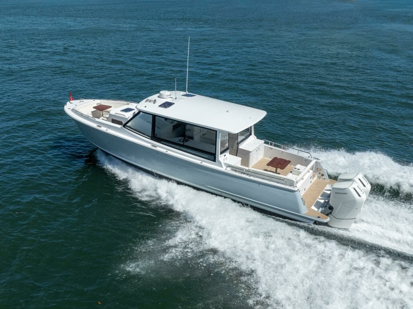 MJM 47X 47-003 - Exterior
