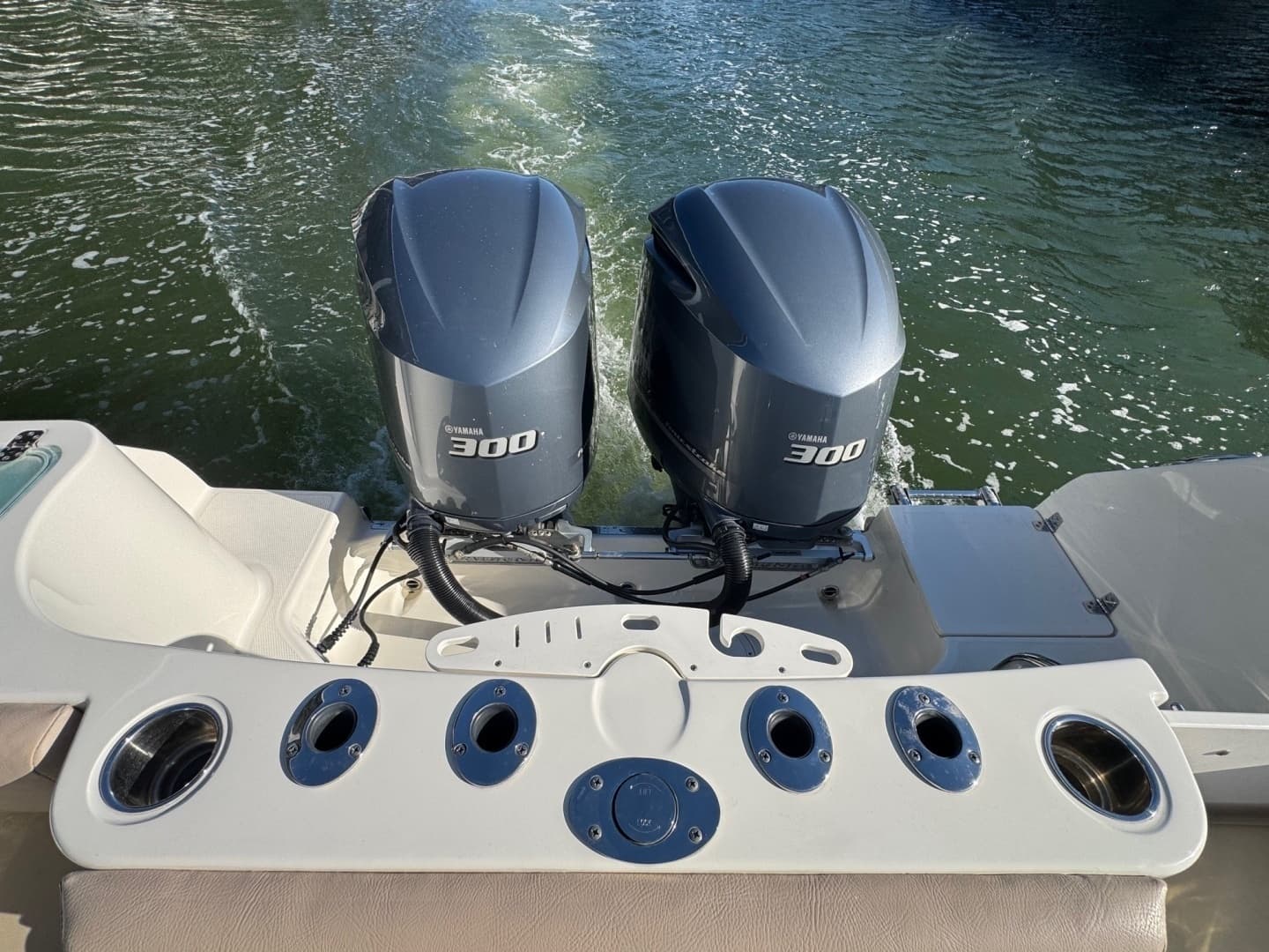 2021 Sailfish 290 CC
