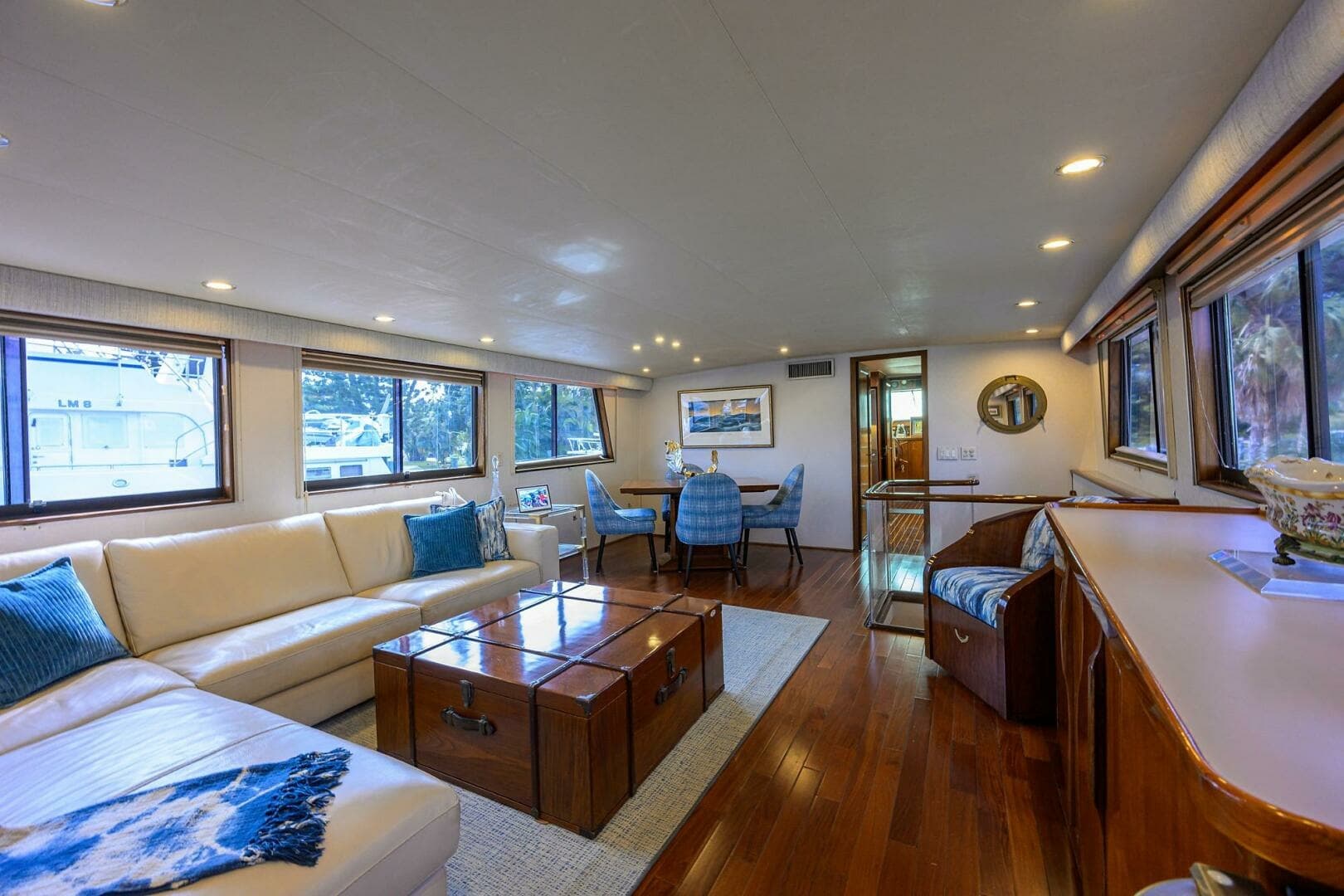 1991 Hatteras 78 Cockpit Motor Yacht
