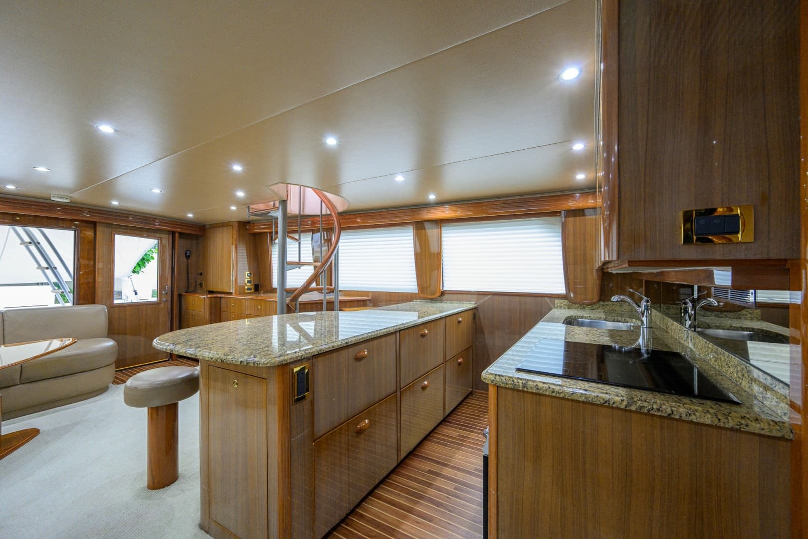 2006 Viking 68 Enclosed Bridge