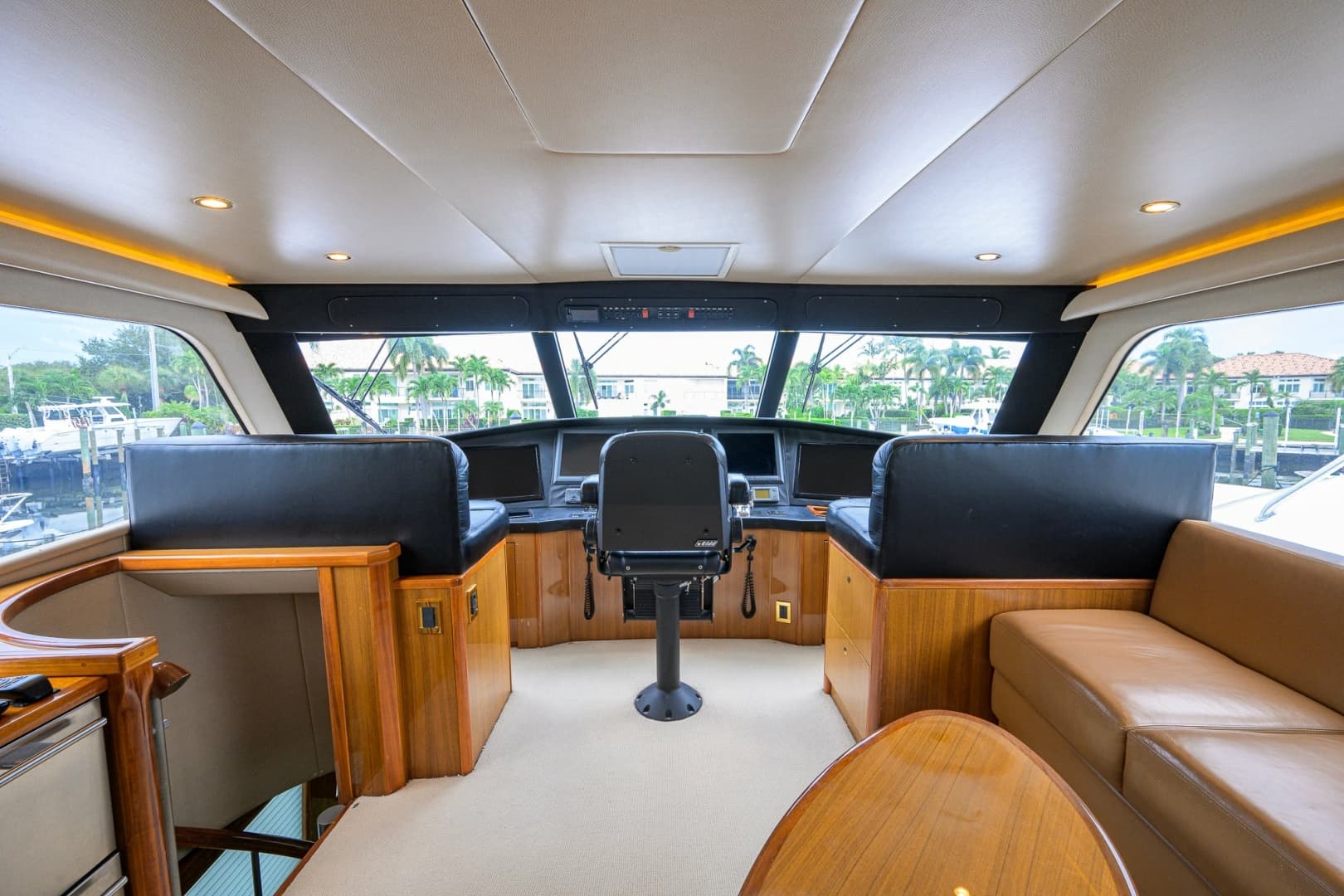 2006 Viking 68 Enclosed Bridge