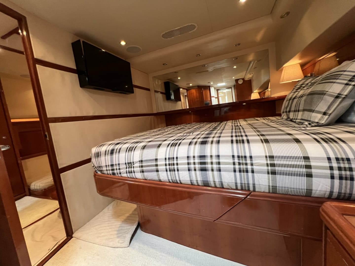 2007 Bertram 57 Convertible