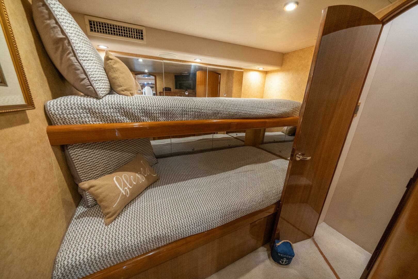 2006 Viking 68 Convertible