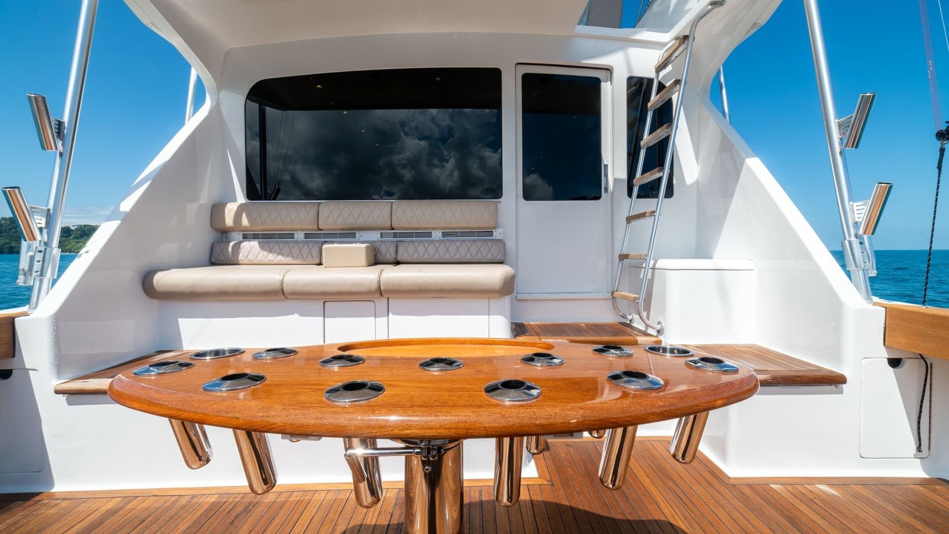 2001 Viking 61 Convertible- Caliente- Cockpit
