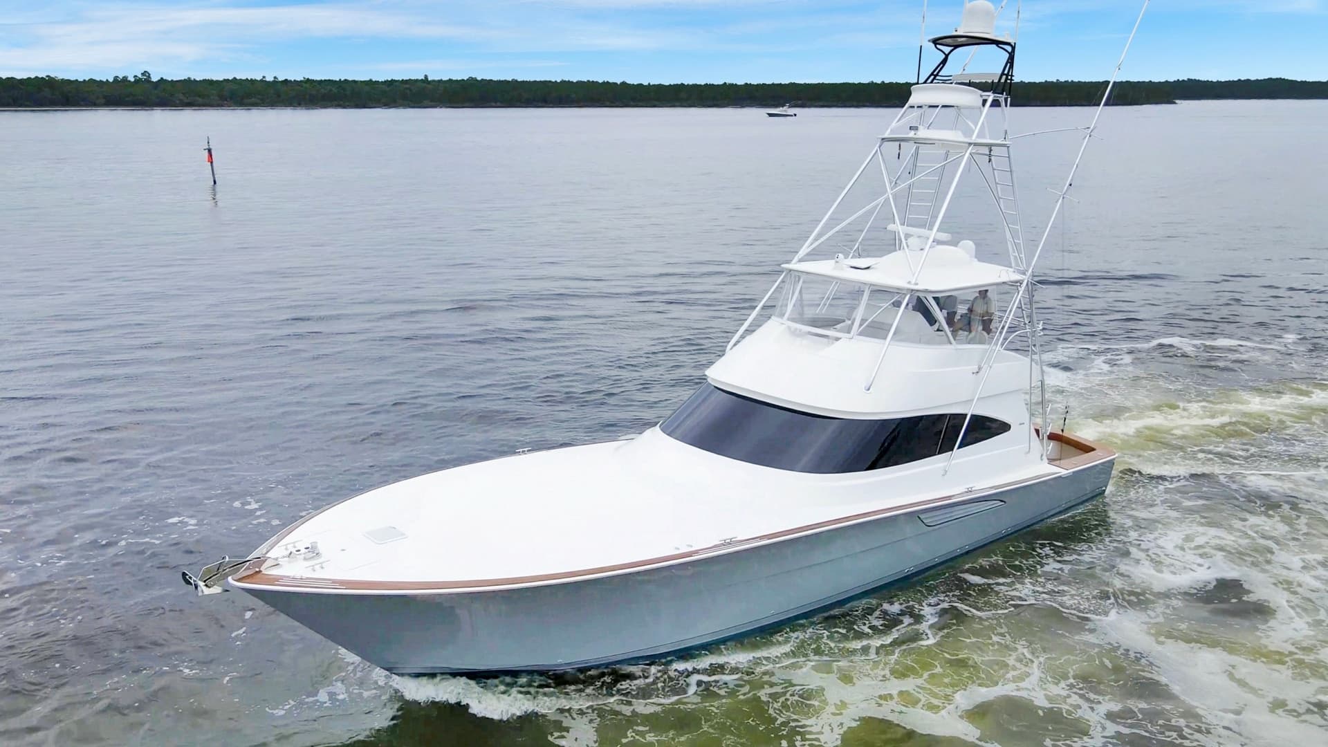 2020 68 Viking Convertible Gunpowder Exterior (10)