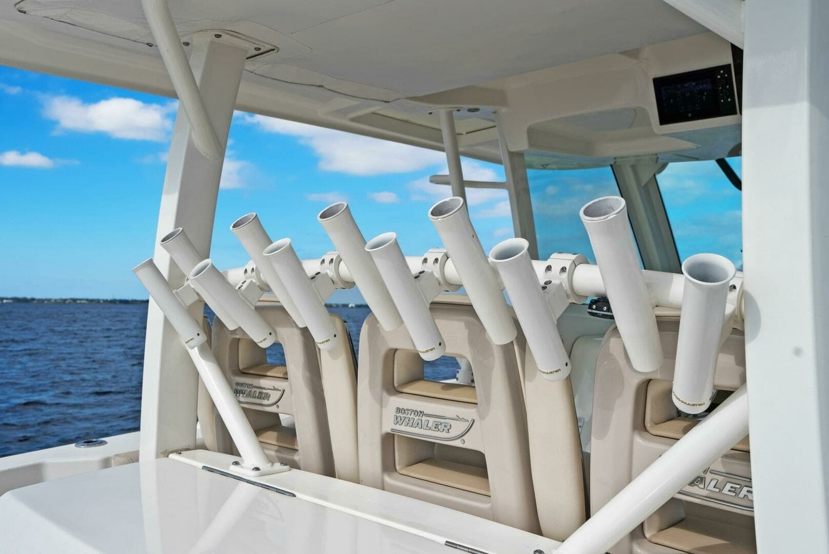 2019 Boston Whaler 380 Outrage 'Lima Kilo' - Rod Holders