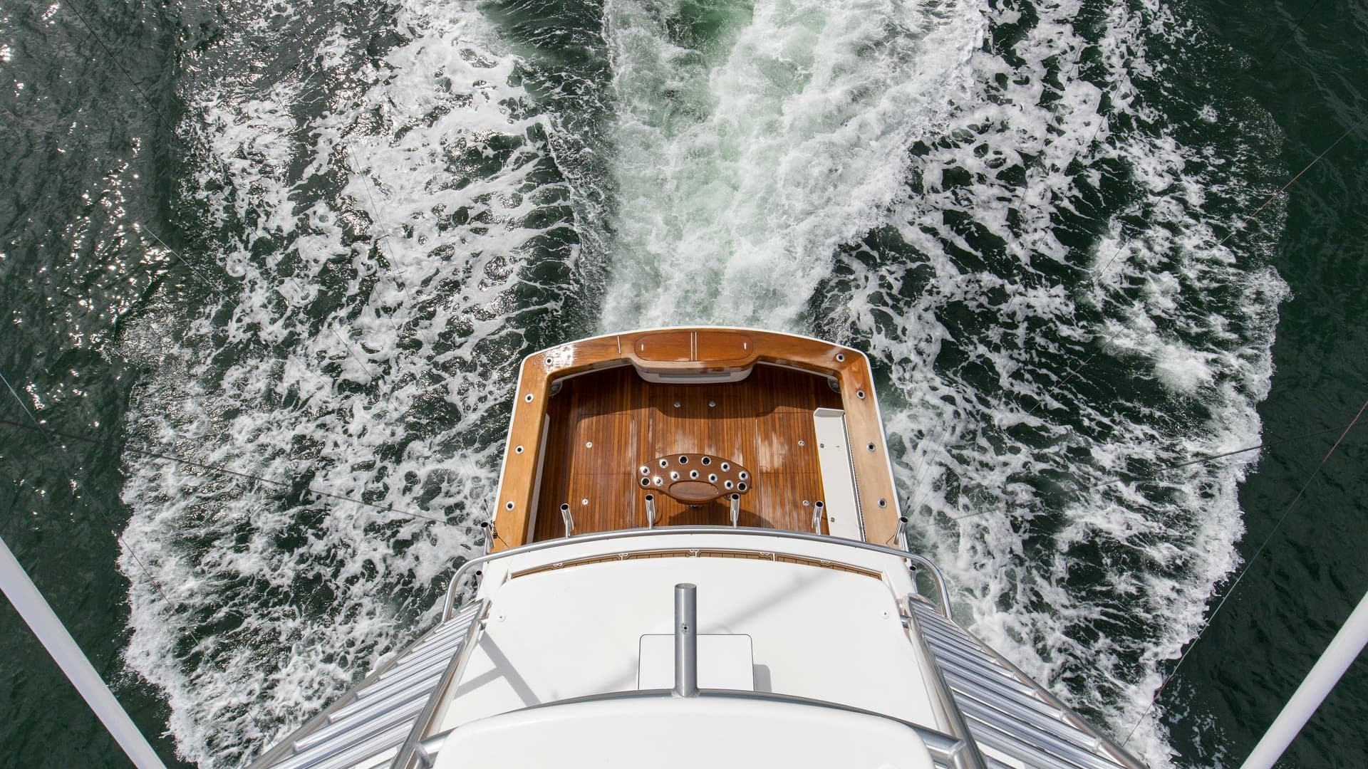 2022 Viking Convertible Cole Play Cockpit (7)