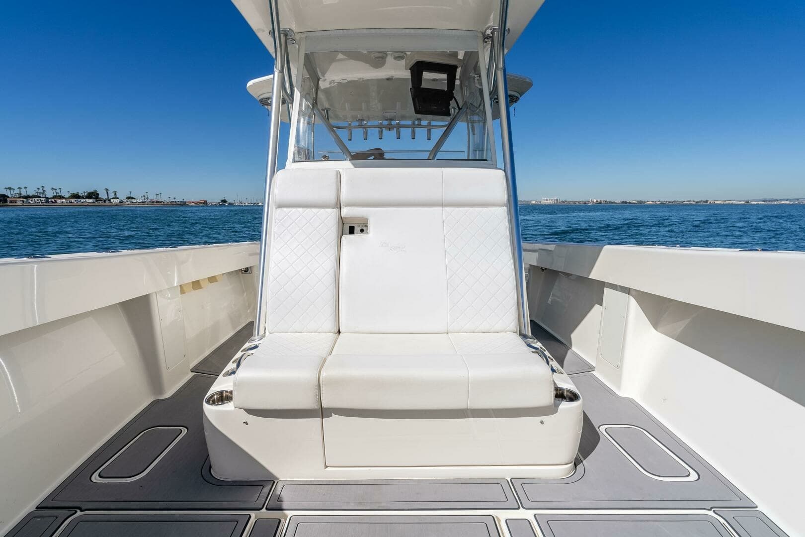  2018 SeaVee 370Z- SUSAN L