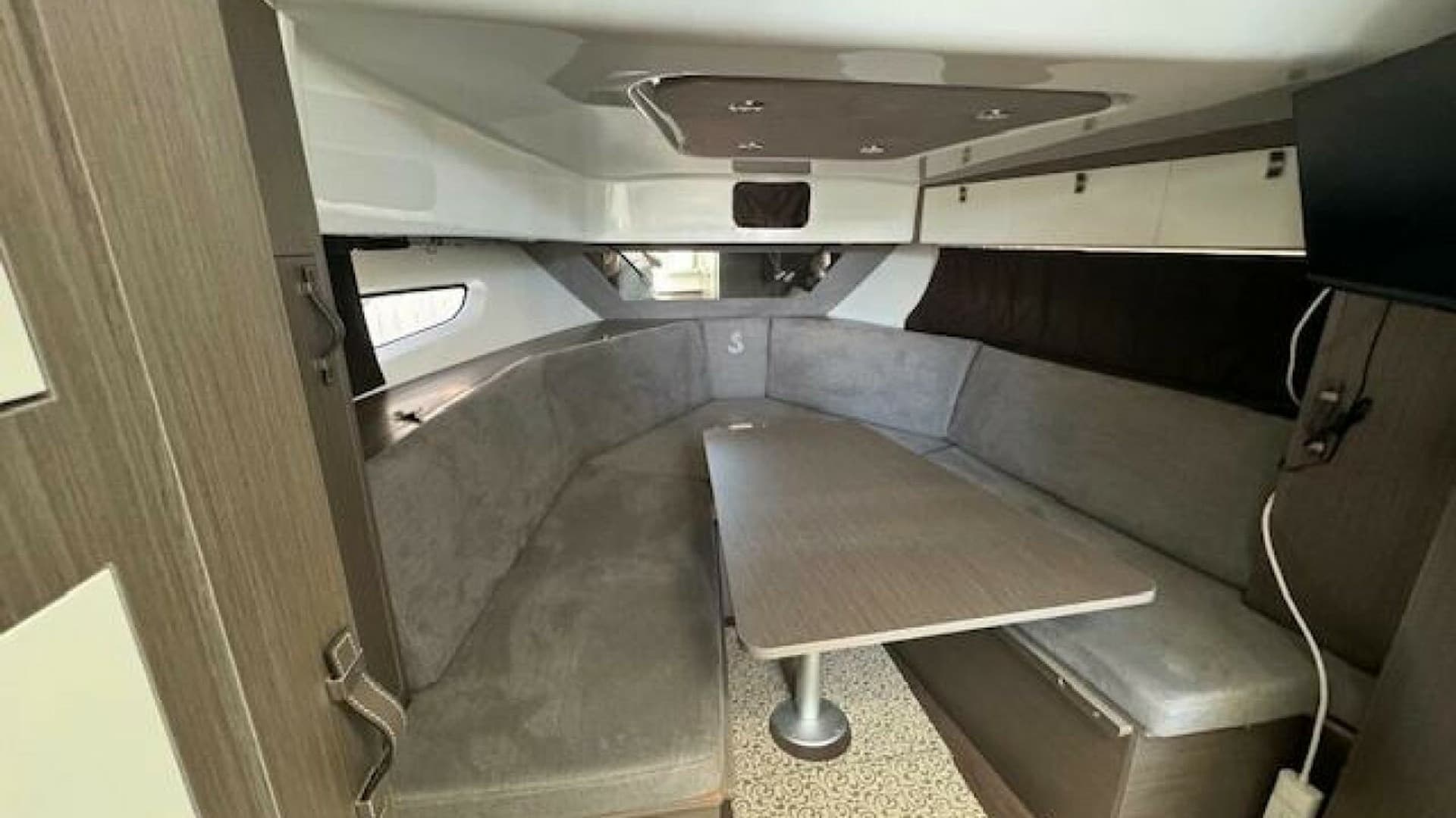 2022 Beneteau 32 Gran Turismo - FORTUNA