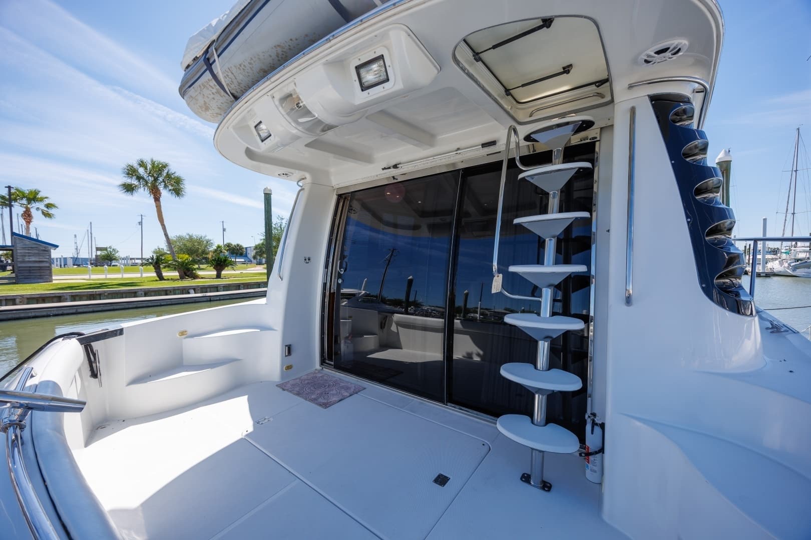 1999 Carver 530 Voyager