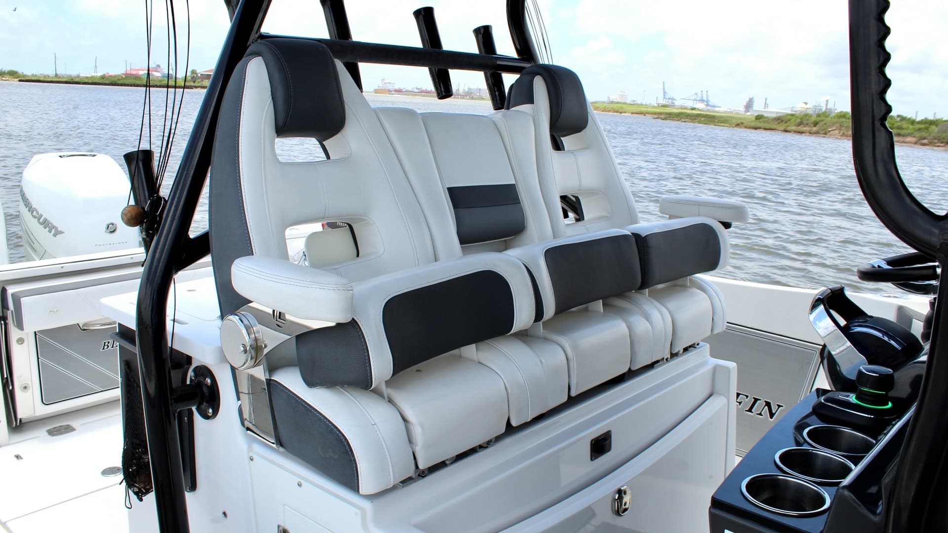 Helm Seating Area with Rod Holders