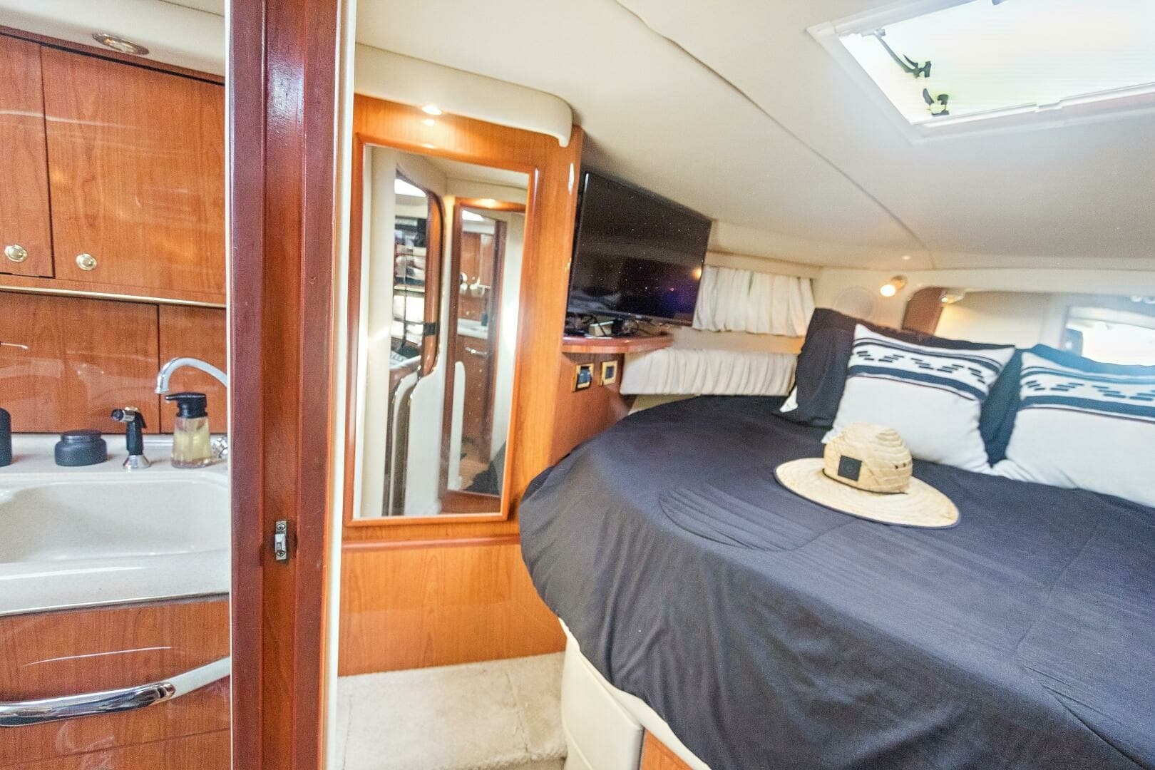 2000 Sea Ray 370 Express Cruiser "Sandie Lee"