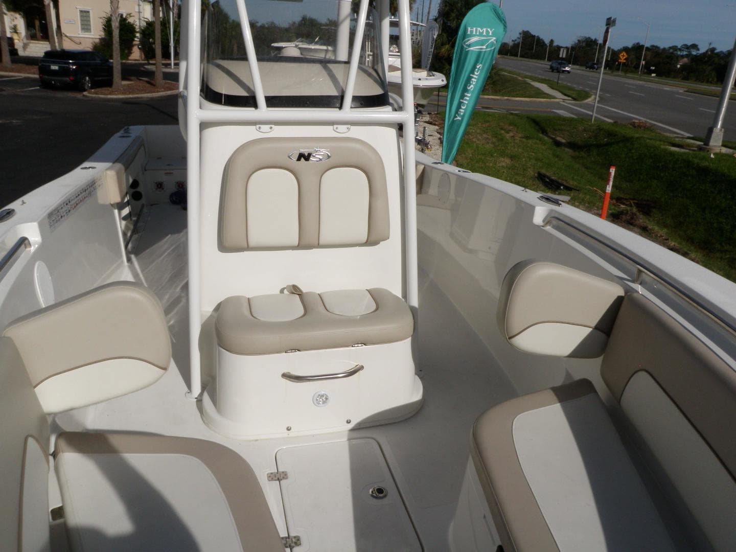 2015 NauticStar 2500 XS Center Console