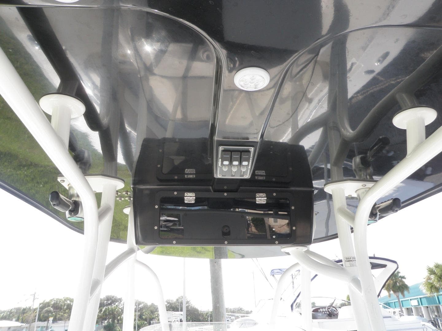 2015 NauticStar 2500 XS Center Console