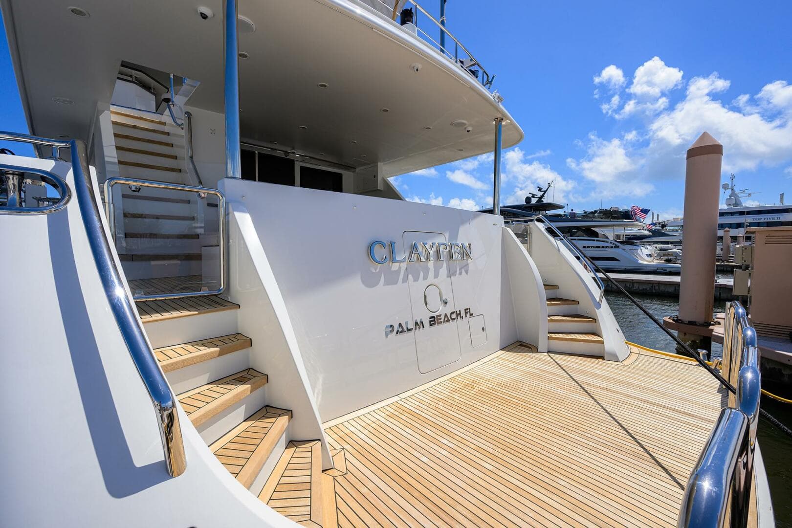 2013 Ocean Alexander Sky Lounge