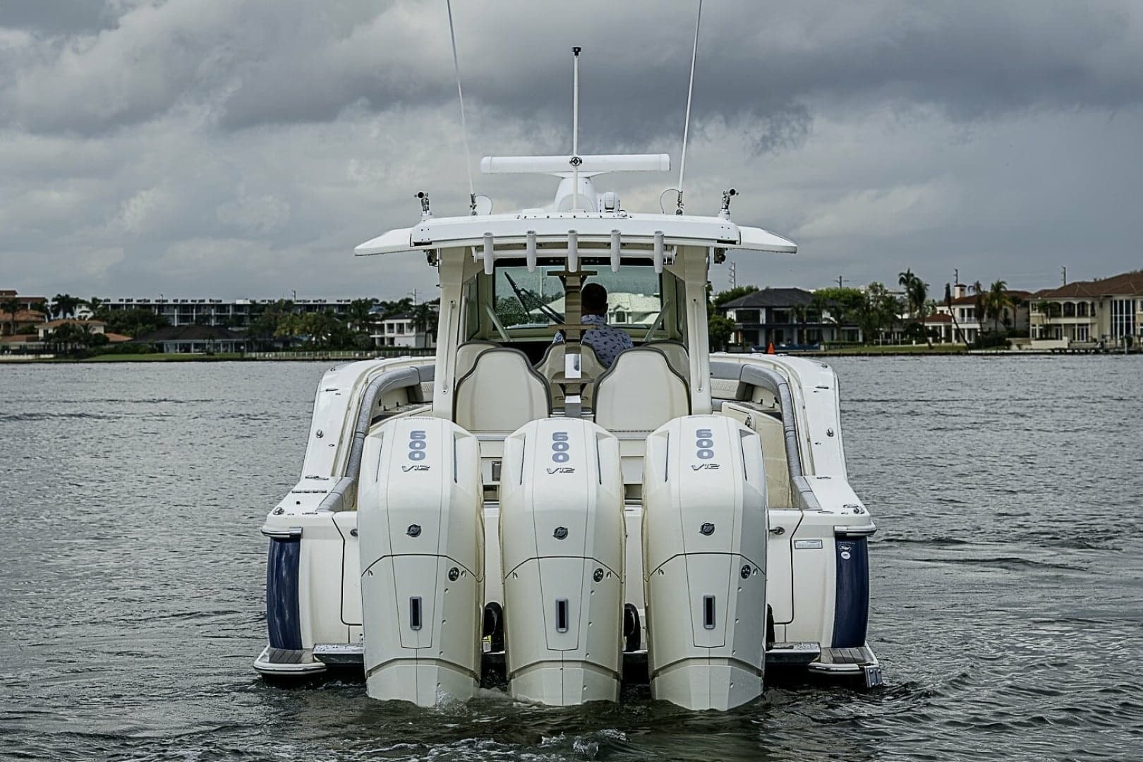 Scout 42 Maizey Blue - Exterior Profile