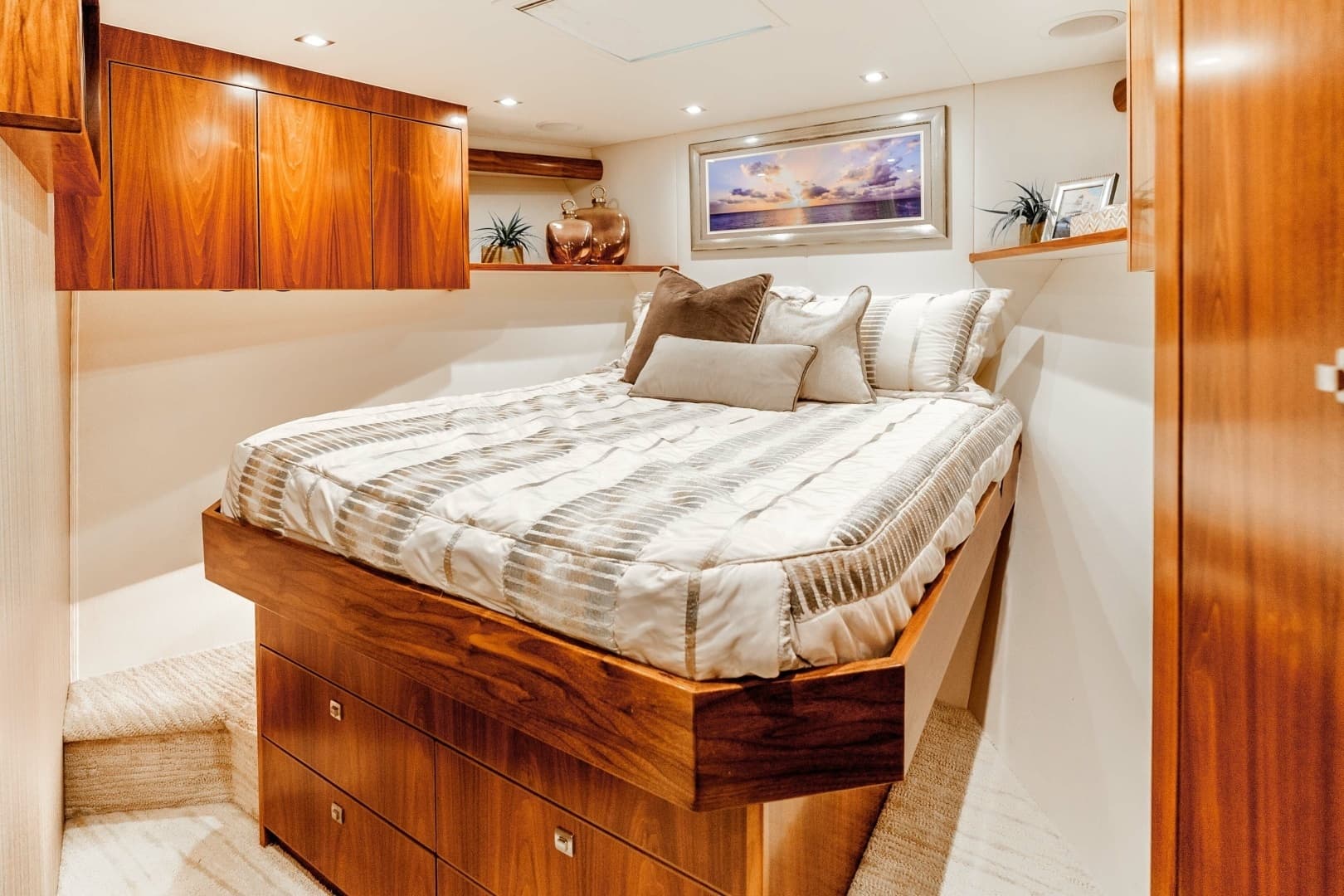 Luxurious Guest Stateroom