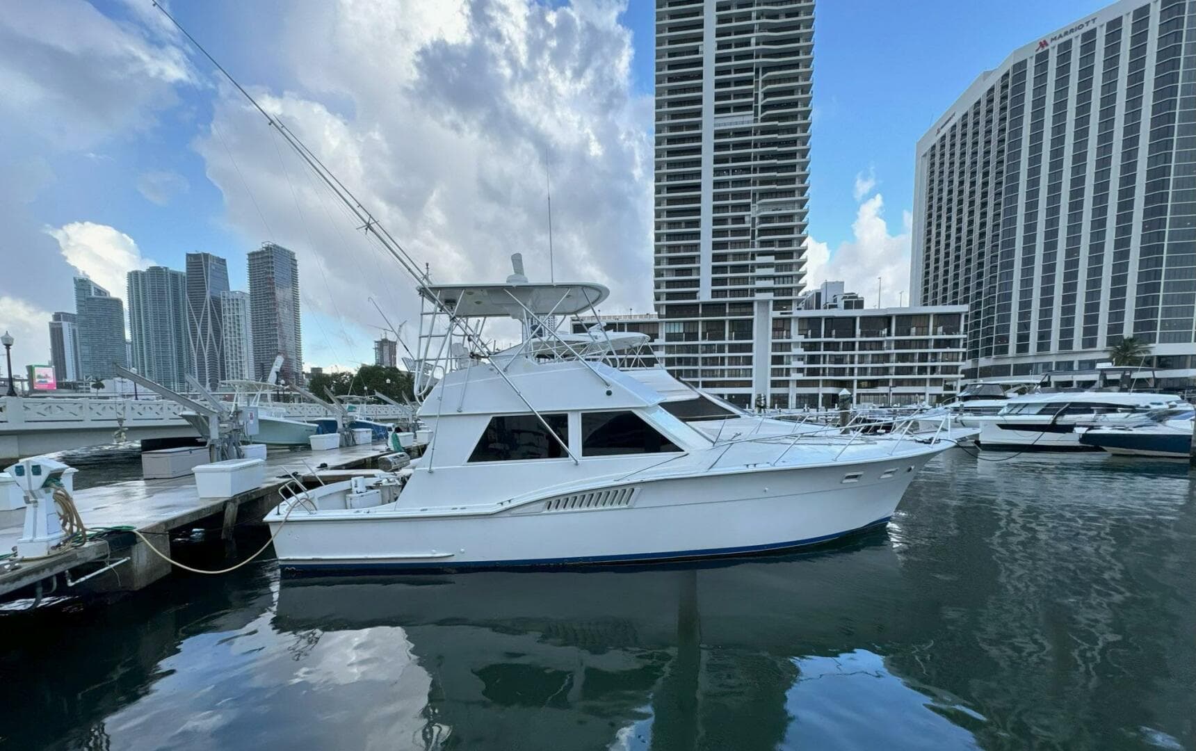 1982 Hatteras Convertible