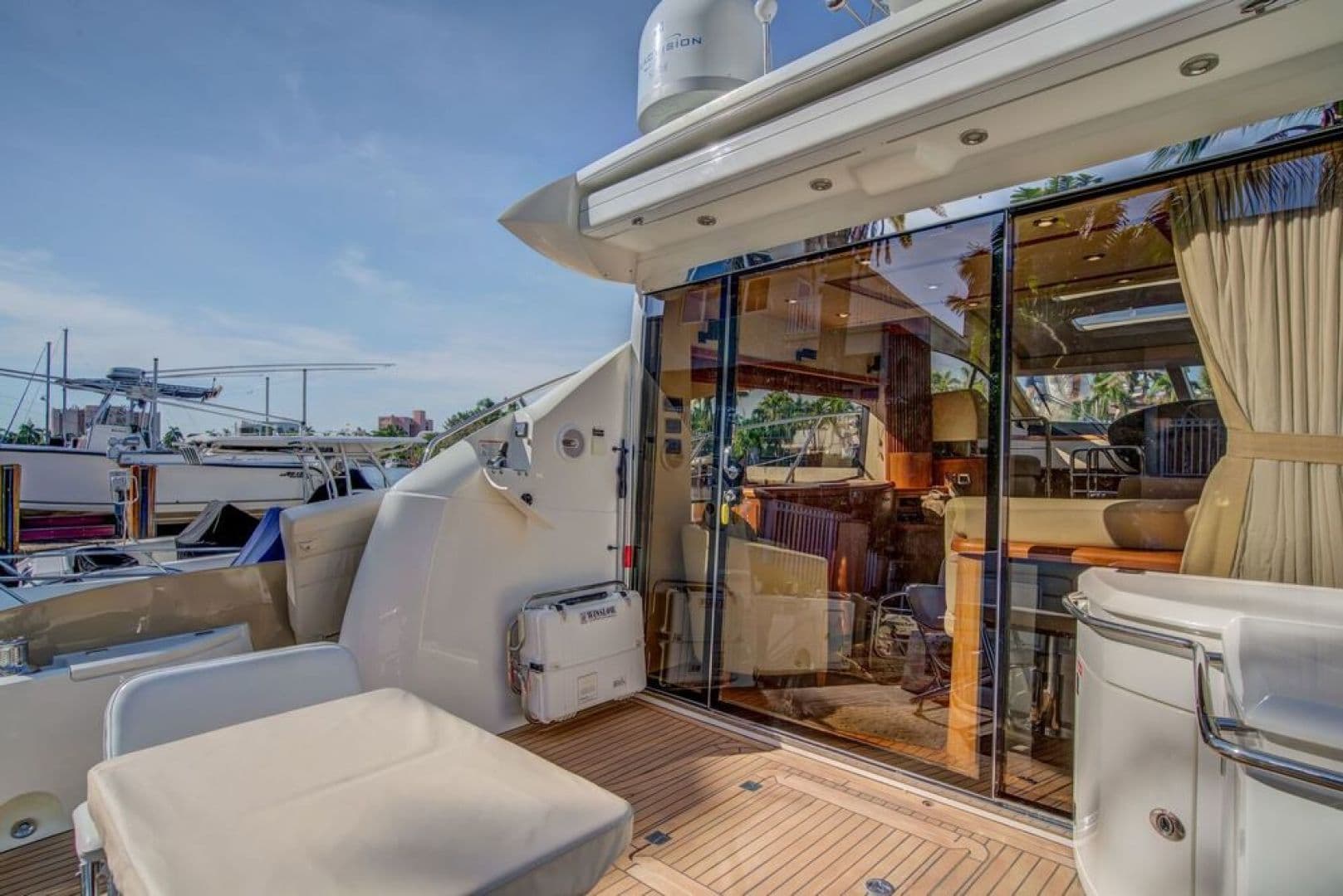 2010 Sunseeker Predator