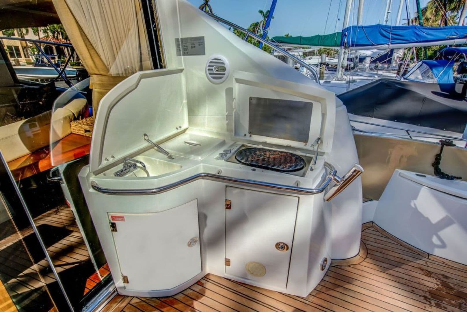 2010 Sunseeker Predator