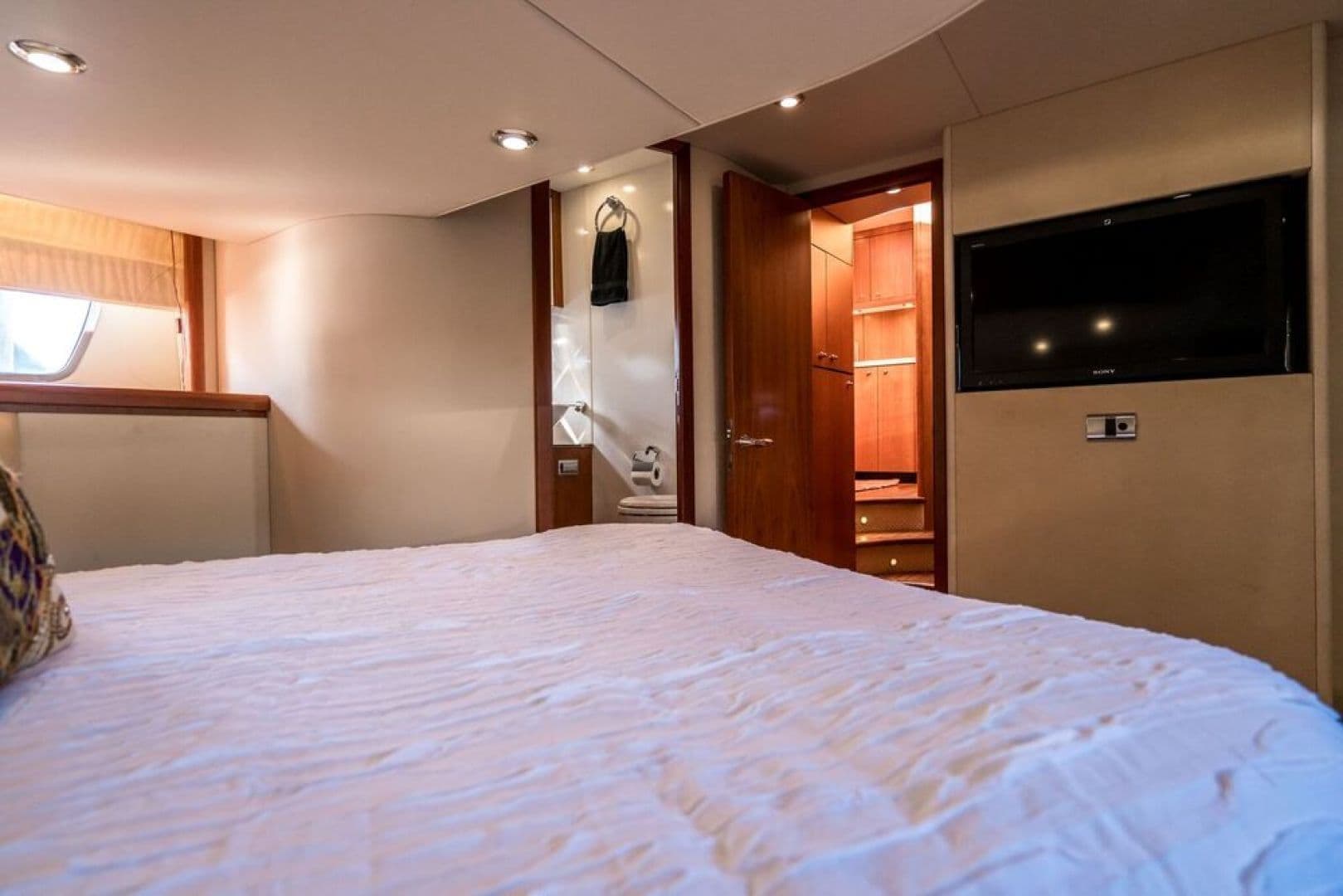 2010 Sunseeker Predator