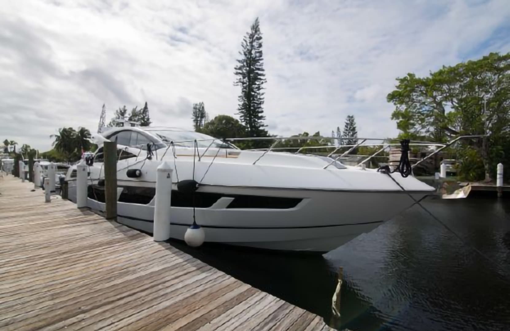 2018 Sunseeker Predator