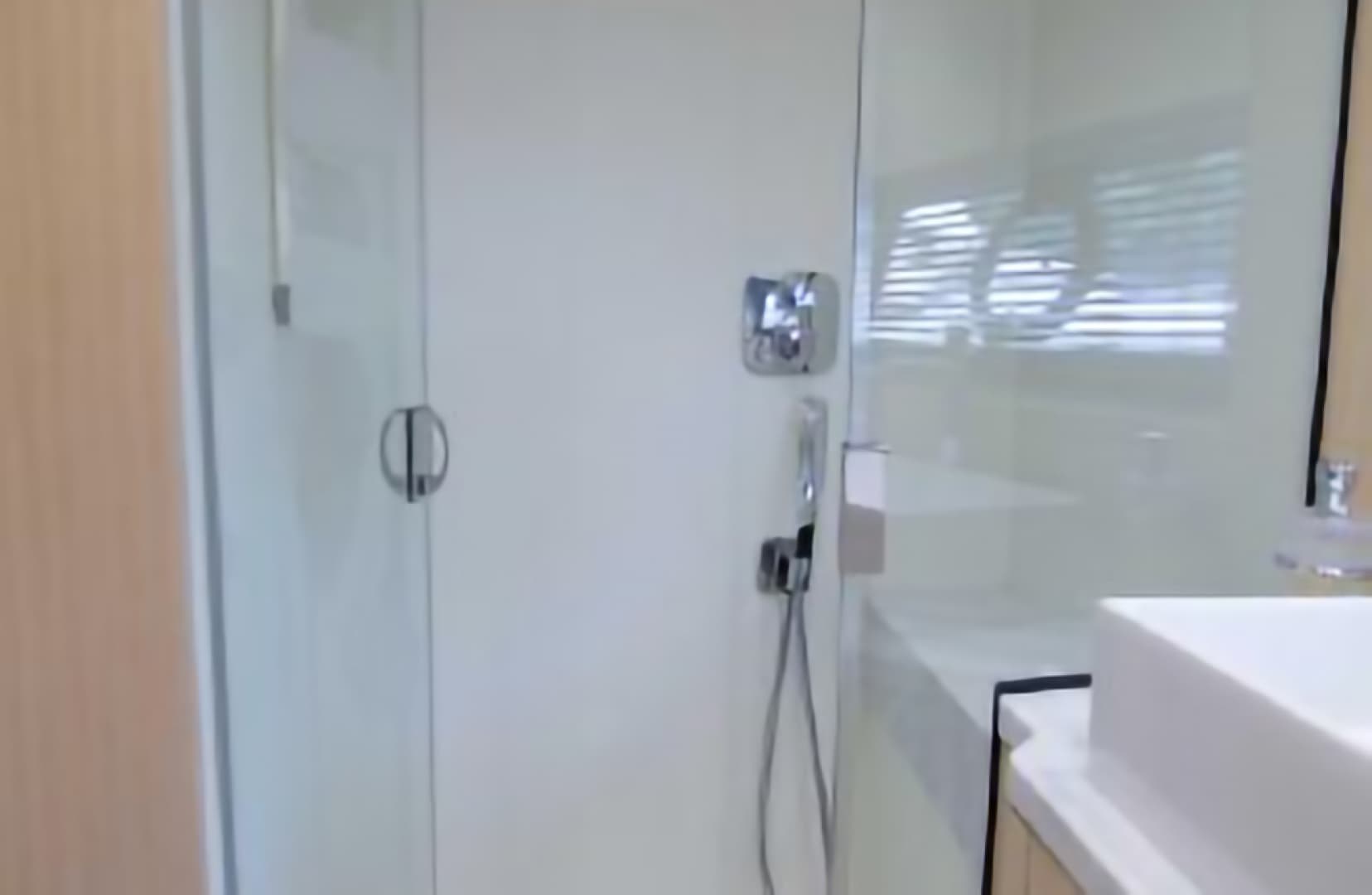 2018 Sunseeker Predator