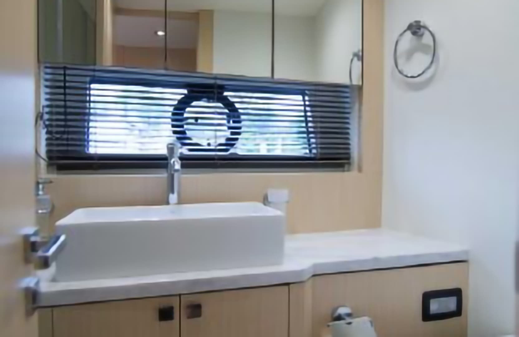 2018 Sunseeker Predator